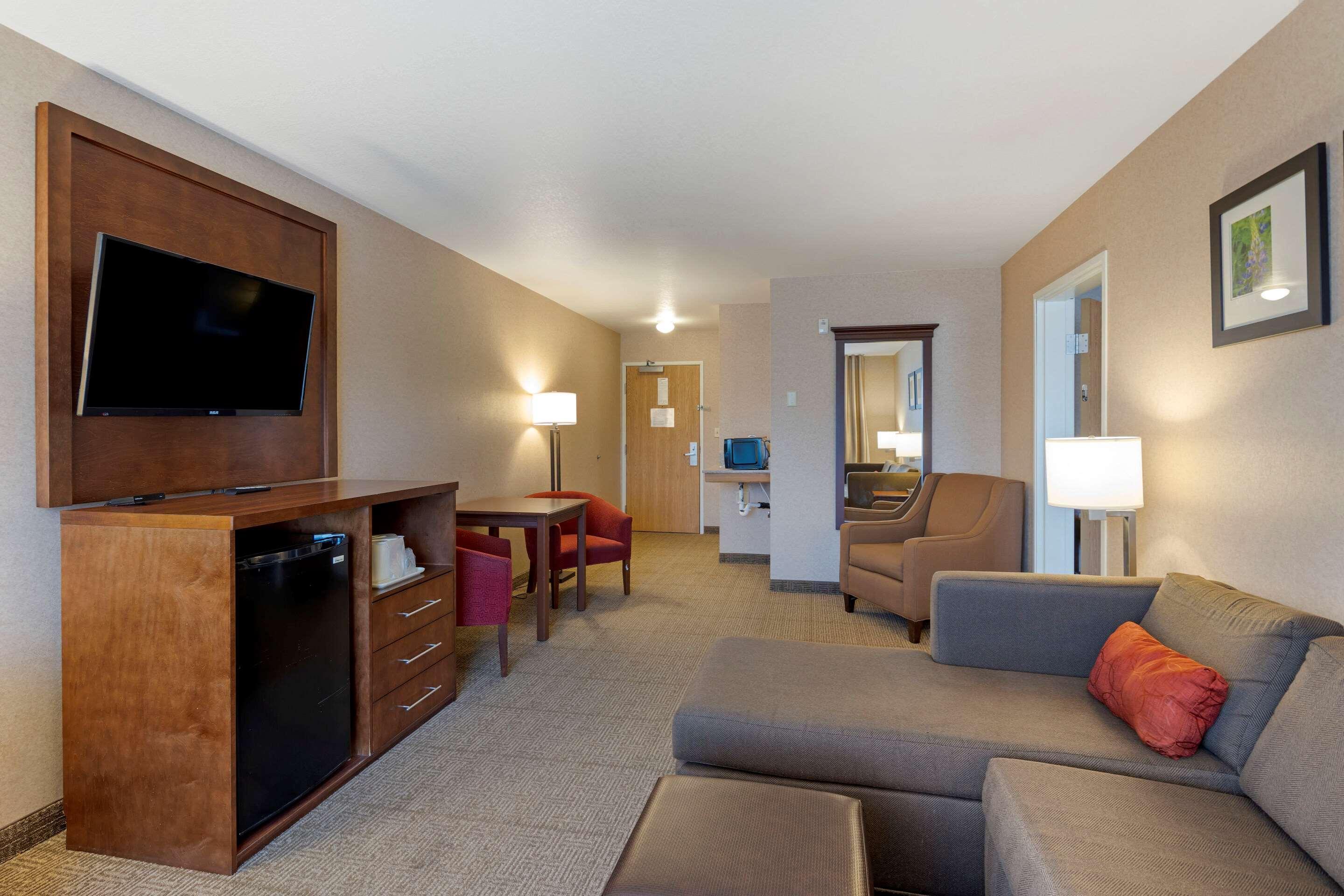 Comfort Suites Anchorage International Airport Extérieur photo